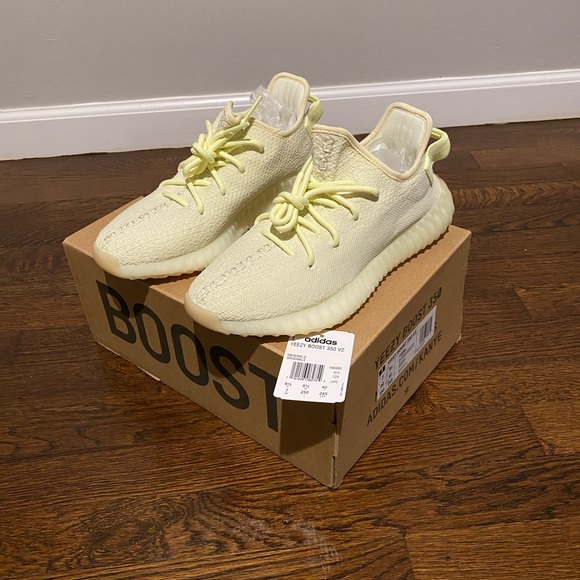 Yeezy Shoes - 🌟Yeezy 350 Butter Trainers🌟